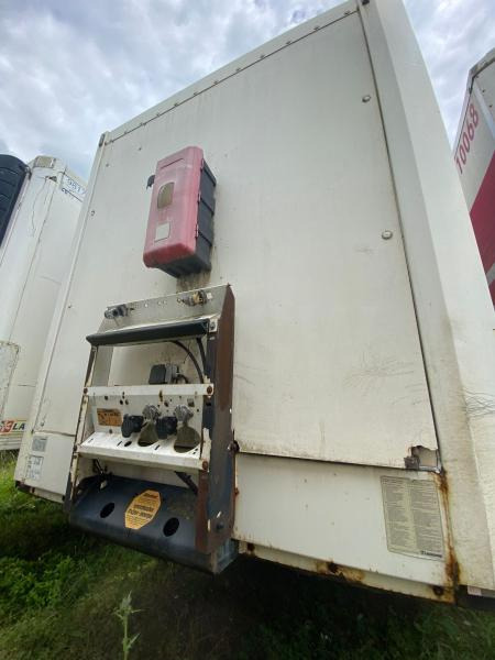 Krone  - Puspiekabe slēgtā virsbūve: foto 1 Krone  - Puspiekabe slēgtā virsbūve: foto 1