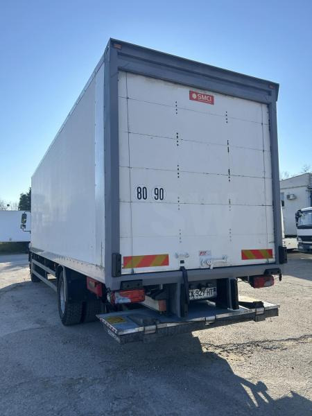 MAN TGM 18.250 - Kravas automašīna ar slēgto virsbūvi: foto 2 MAN TGM 18.250 - Kravas automašīna ar slēgto virsbūvi: foto 2
