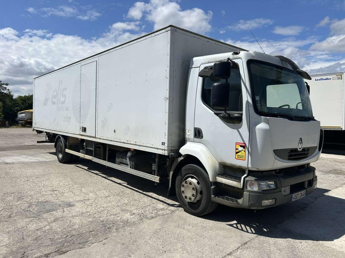 Renault Midlum 180 - Kravas automašīna ar slēgto virsbūvi: foto 2 Renault Midlum 180 - Kravas automašīna ar slēgto virsbūvi: foto 2