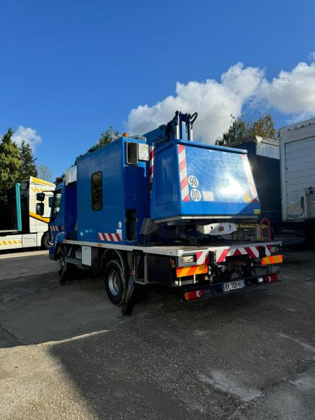 Renault Midlum 180 - Autopacēlājs: foto 5 Renault Midlum 180 - Autopacēlājs: foto 5