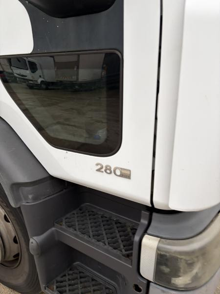 Renault Midlum 280 DXI - Kravas automašīna ar tentu: foto 5 Renault Midlum 280 DXI - Kravas automašīna ar tentu: foto 5