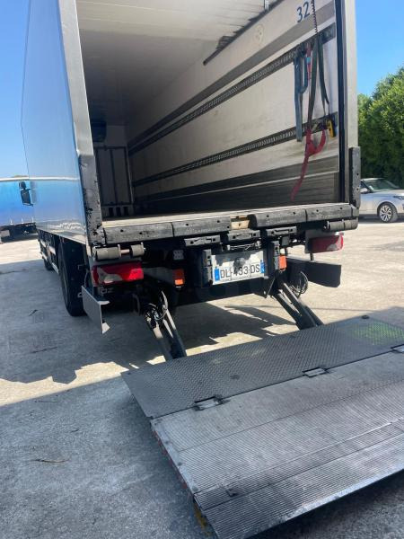 Scania R 320 - Kravas automašīna refrižerators: foto 5 Scania R 320 - Kravas automašīna refrižerators: foto 5