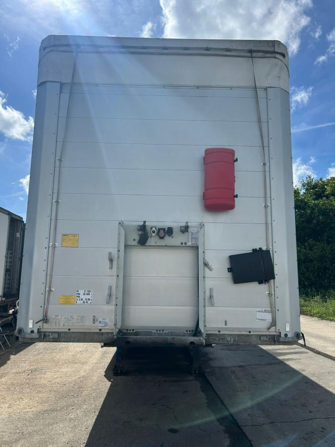 Schmitz Cargobull - Tenta puspiekabe: foto 4 Schmitz Cargobull - Tenta puspiekabe: foto 4