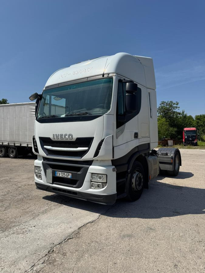 Vilcējs Iveco Stralis AS 440: foto 7
