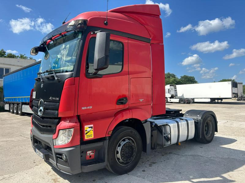 Mercedes Actros 1845 - Vilcējs: foto 3 Mercedes Actros 1845 - Vilcējs: foto 3