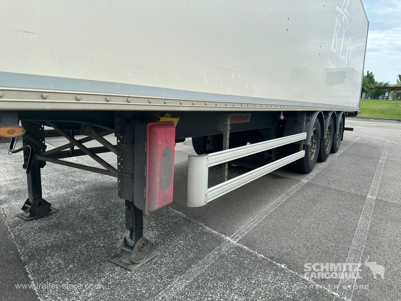 Puspiekabe slēgtā virsbūve FRUEHAUF Dryfreight Standard: foto 11