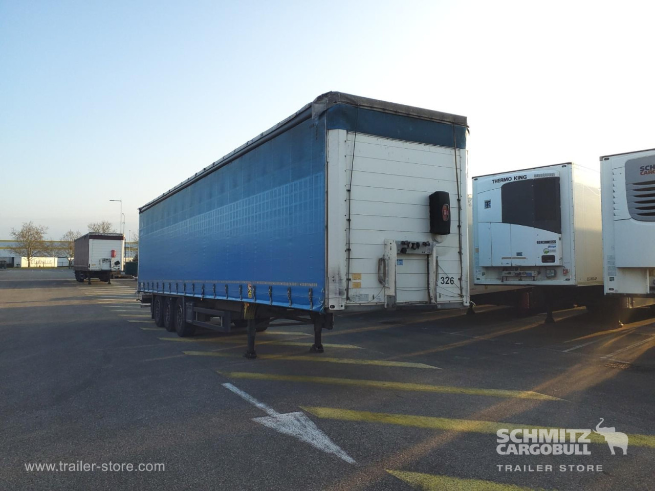 SCHMITZ Curtainsider Standard - Tenta puspiekabe: foto 1 SCHMITZ Curtainsider Standard - Tenta puspiekabe: foto 1