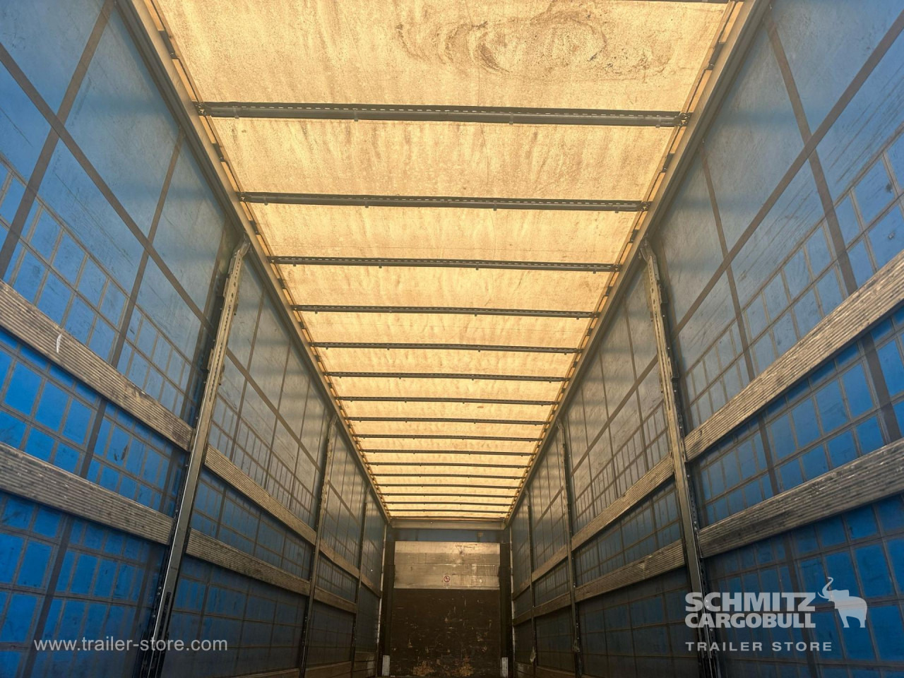 SCHMITZ Curtainsider Standard - Tenta puspiekabe: foto 4 SCHMITZ Curtainsider Standard - Tenta puspiekabe: foto 4