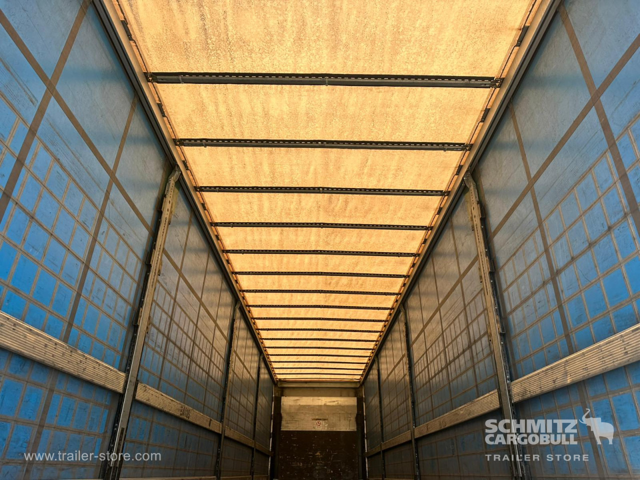 SCHMITZ Curtainsider Standard - Tenta puspiekabe: foto 5 SCHMITZ Curtainsider Standard - Tenta puspiekabe: foto 5
