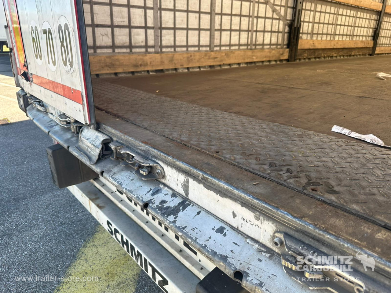 SCHMITZ Curtainsider Standard - Tenta puspiekabe: foto 5 SCHMITZ Curtainsider Standard - Tenta puspiekabe: foto 5