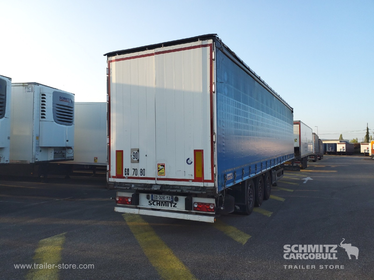 SCHMITZ Curtainsider Standard - Tenta puspiekabe: foto 5 SCHMITZ Curtainsider Standard - Tenta puspiekabe: foto 5