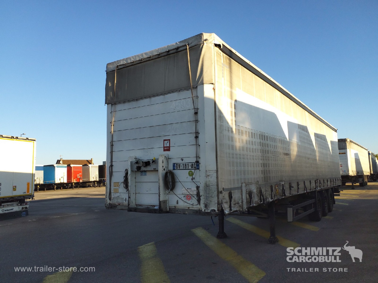 SCHMITZ Curtainsider Standard - Tenta puspiekabe: foto 5 SCHMITZ Curtainsider Standard - Tenta puspiekabe: foto 5