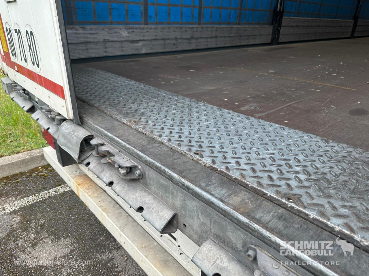 SCHMITZ Curtainsider Standard - Tenta puspiekabe: foto 4 SCHMITZ Curtainsider Standard - Tenta puspiekabe: foto 4