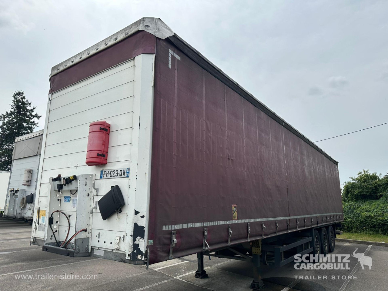 Tenta puspiekabe SCHMITZ Curtainsider Standard Taillift: foto 9 Tenta puspiekabe SCHMITZ Curtainsider Standard Taillift: foto 9