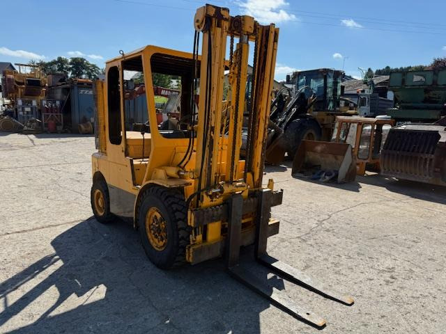 Hyster H 70 C - Teleskopiskais iekrāvējs: foto 2 Hyster H 70 C - Teleskopiskais iekrāvējs: foto 2
