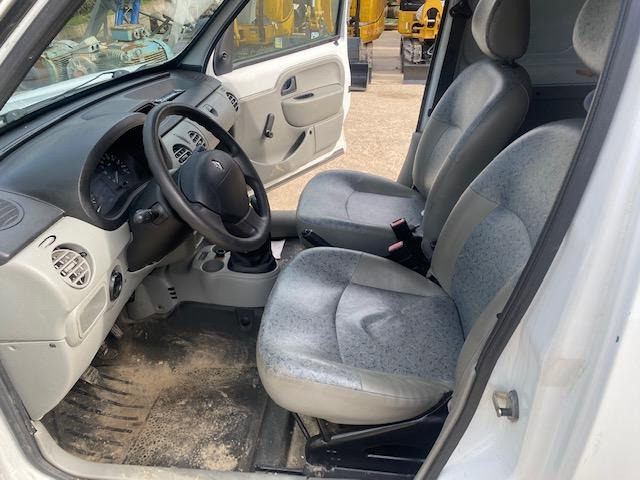 Mazs furgons Renault Kangoo: foto 7