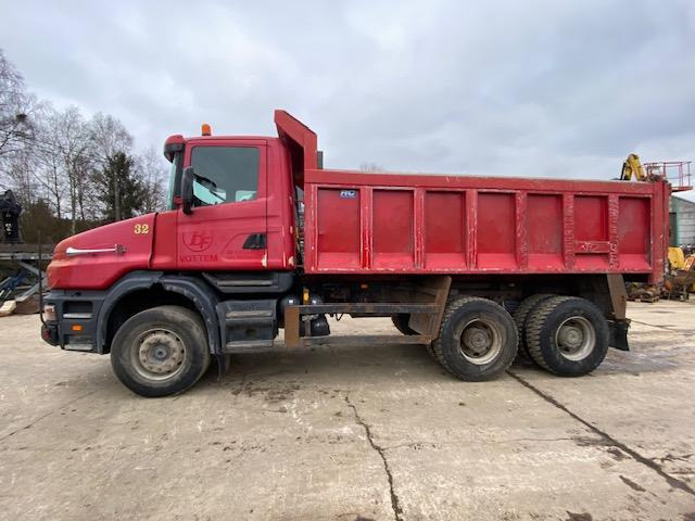 Kravas automašīna pašizgāzējs Scania T 114 C 380: foto 19