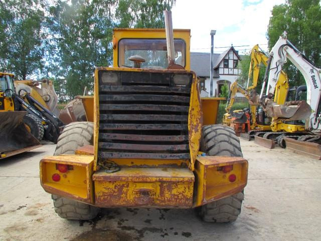 Riteņu iekrāvējs Volvo 4400: foto 18