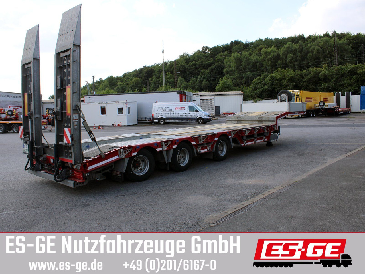 ES-GE 3-Achs-Satteltieflader, Radmulden - Puspiekabe zema profila platforma: foto 3 ES-GE 3-Achs-Satteltieflader, Radmulden - Puspiekabe zema profila platforma: foto 3