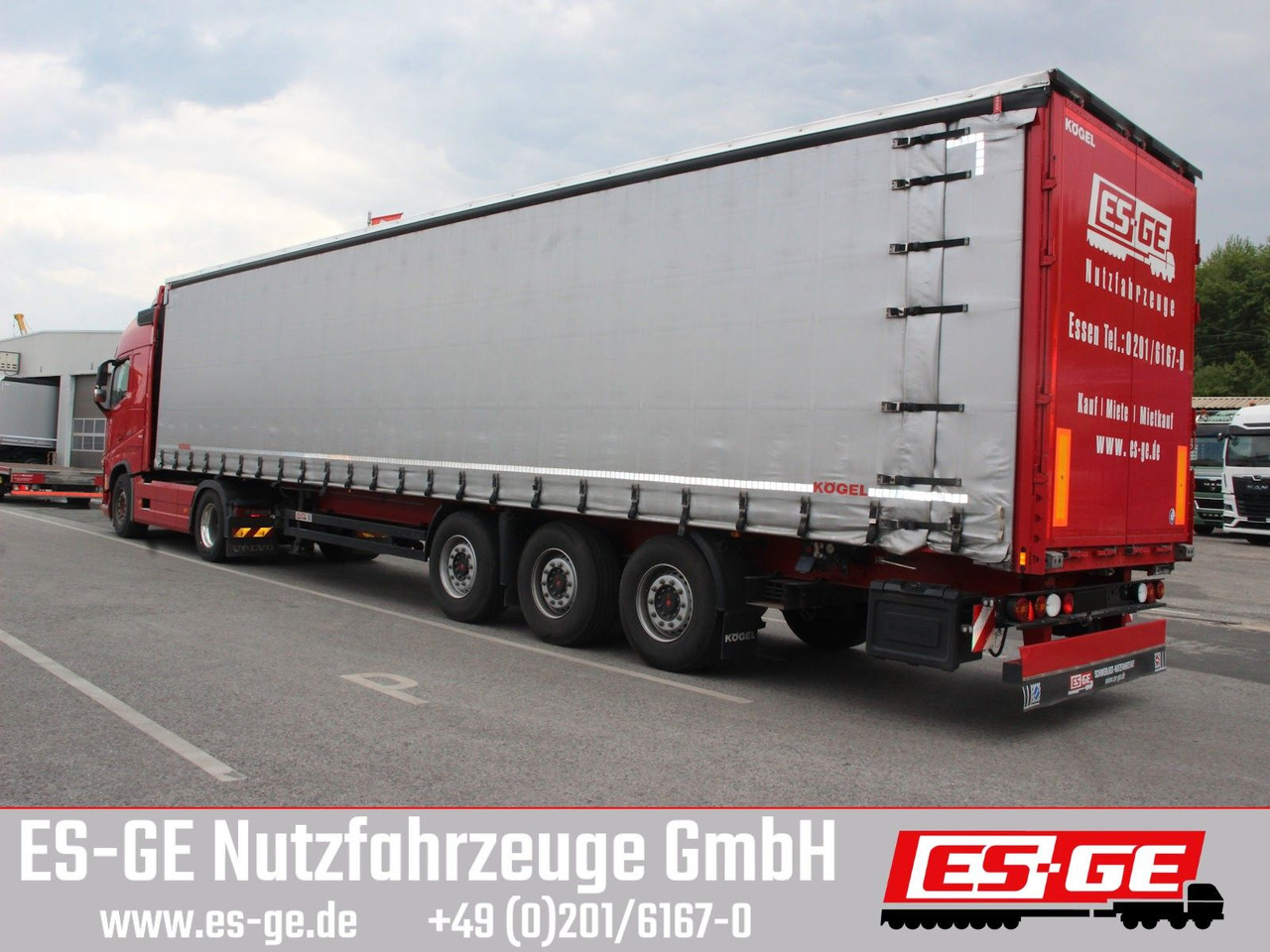 Kögel 3-Achs-Cargo-Coil-Pritschensattelanhänger Kögel 3-Achs-Cargo-Coil-Pritschensattelanhänger - Tenta puspiekabe: foto 2 Kögel 3-Achs-Cargo-Coil-Pritschensattelanhänger Kögel 3-Achs-Cargo-Coil-Pritschensattelanhänger - Tenta puspiekabe: foto 2