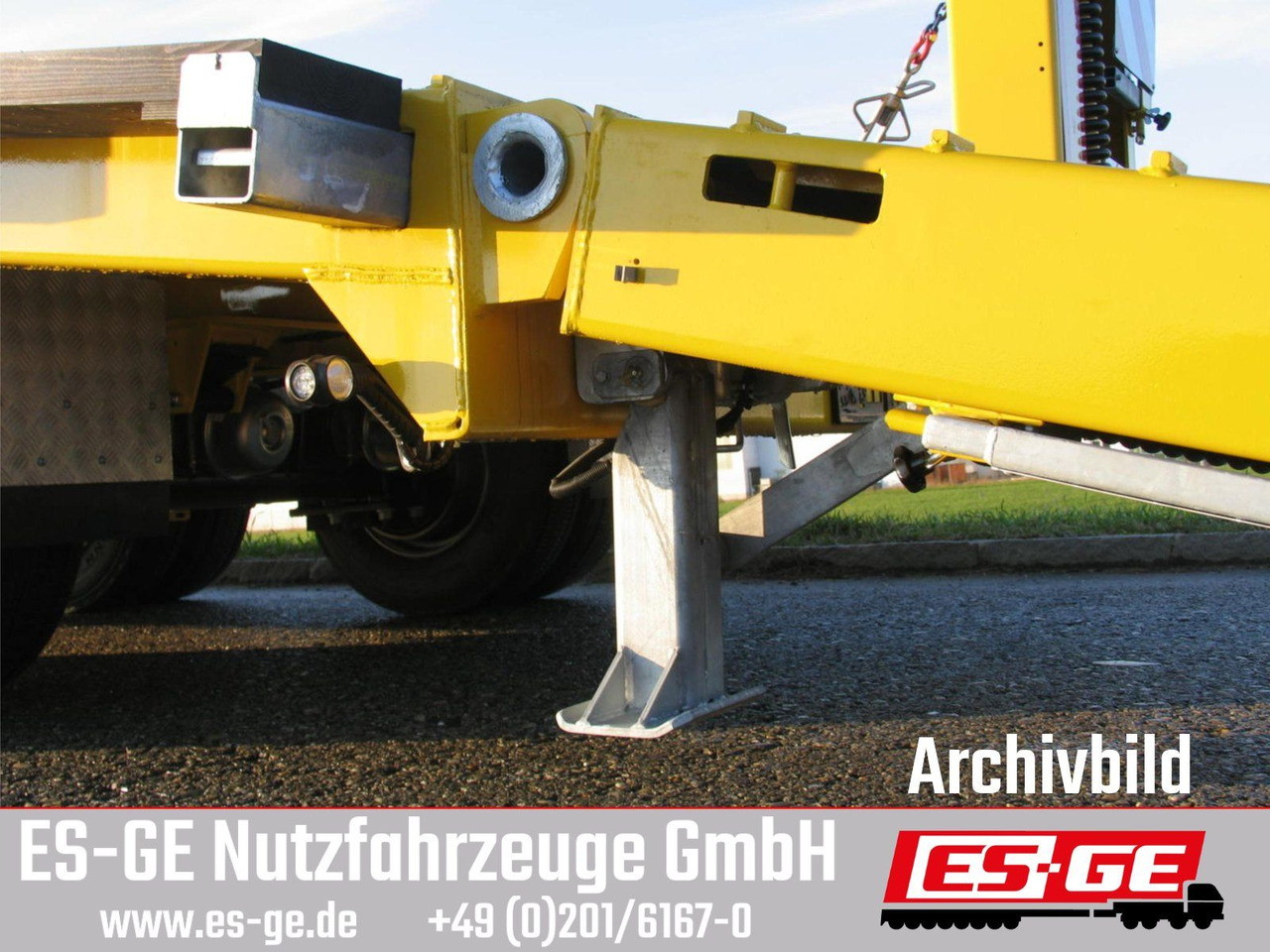Schwarzmüller Tieflader mit gekröpftem Plateau - Piekabe zema profila platforma: foto 5 Schwarzmüller Tieflader mit gekröpftem Plateau - Piekabe zema profila platforma: foto 5