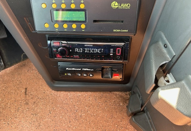 Piepilsētas autobuss Mercedes INTEGRO EZ 2015: foto 11 Piepilsētas autobuss Mercedes INTEGRO EZ 2015: foto 11