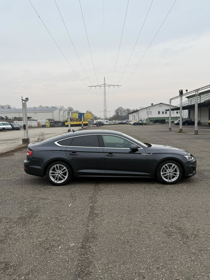 AUDI A5 Sportback 2.0 TDI Schräghecklimousine - Vieglā automašīna: foto 4 AUDI A5 Sportback 2.0 TDI Schräghecklimousine - Vieglā automašīna: foto 4