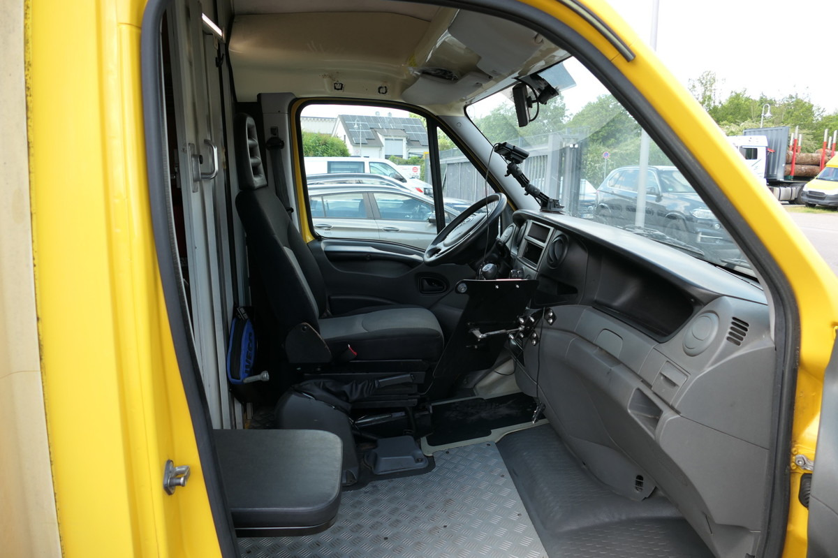 IVECO Daily 35 S11 C30C AUTOMATIK KAMERA MAXI Regale L - Furgons ar slēgtā virsbūve: foto 5 IVECO Daily 35 S11 C30C AUTOMATIK KAMERA MAXI Regale L - Furgons ar slēgtā virsbūve: foto 5