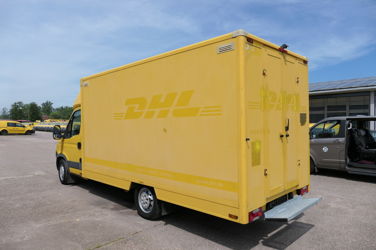 IVECO Daily 35 S11 C30C AUTOMATIK KAMERA Regale LUFT D - Furgons ar slēgtā virsbūve: foto 4 IVECO Daily 35 S11 C30C AUTOMATIK KAMERA Regale LUFT D - Furgons ar slēgtā virsbūve: foto 4