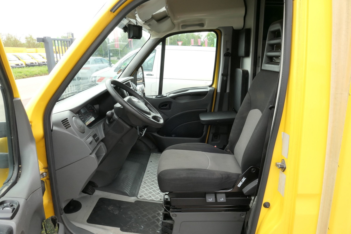 Furgons ar slēgtā virsbūve IVECO Daily 35 S11 C30C AUTOMATIK KAMERA Regale LUFT D: foto 9