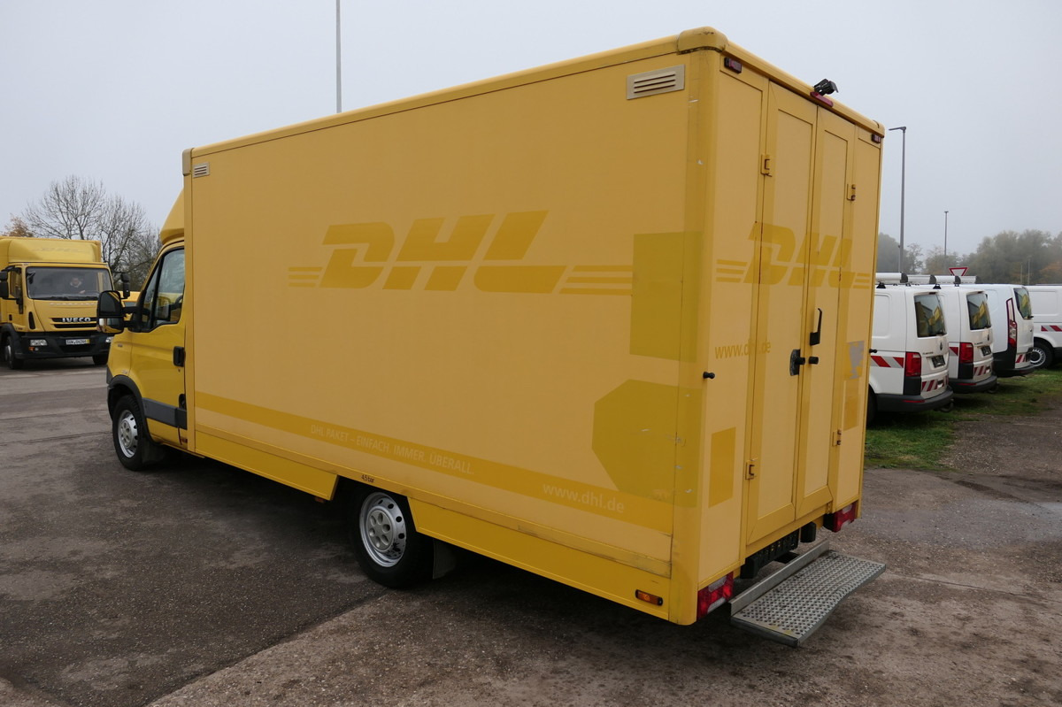 IVECO Daily 35 S11 C30C AUTOMATIK KAMERA Regale LUFT D - Furgons ar slēgtā virsbūve: foto 4 IVECO Daily 35 S11 C30C AUTOMATIK KAMERA Regale LUFT D - Furgons ar slēgtā virsbūve: foto 4