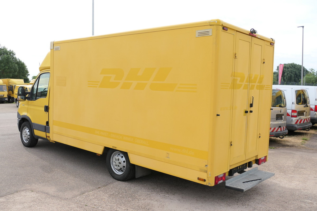 IVECO Daily 35 S11 C30C AUTOMATIK KAMERA Regale LUFT D - Furgons ar slēgtā virsbūve: foto 4 IVECO Daily 35 S11 C30C AUTOMATIK KAMERA Regale LUFT D - Furgons ar slēgtā virsbūve: foto 4