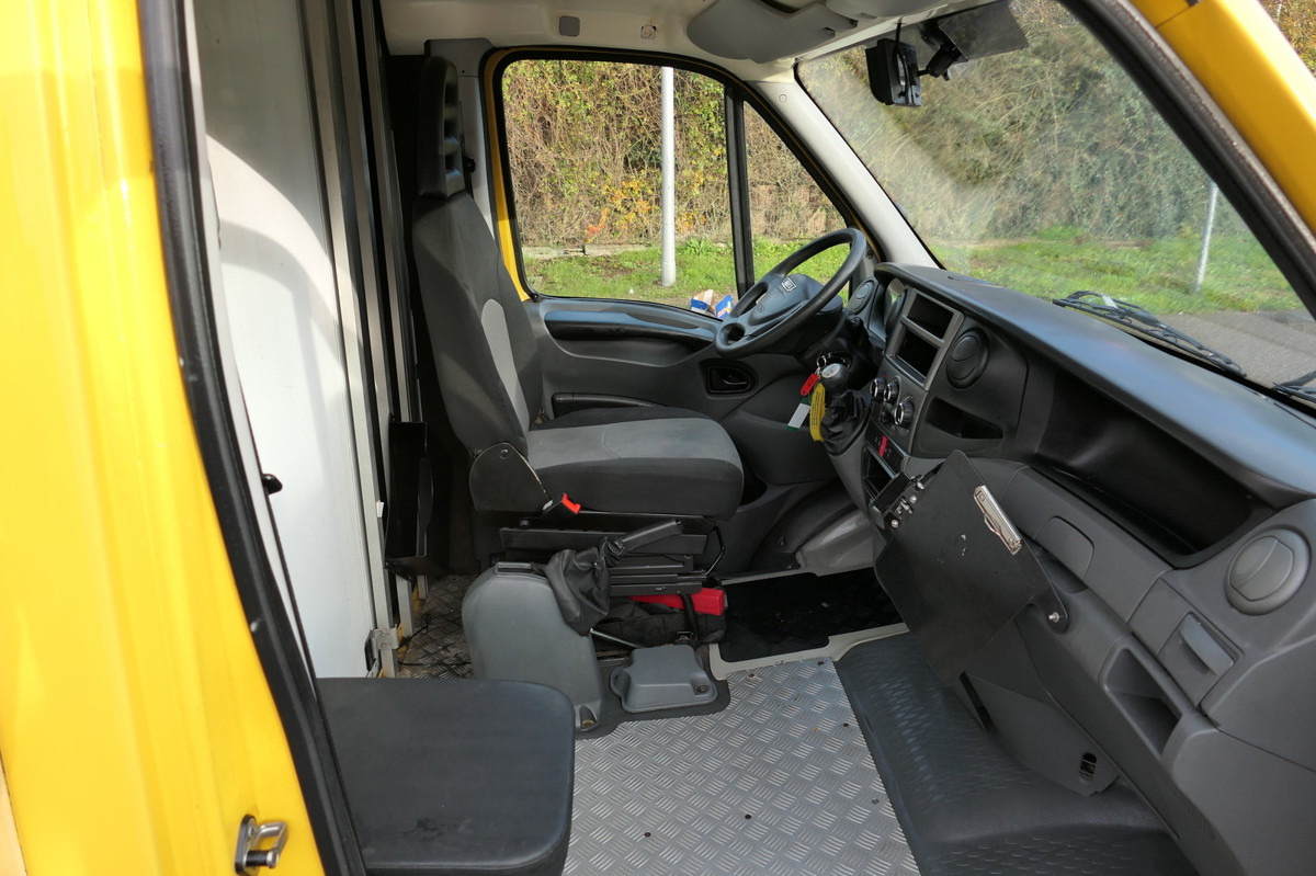 IVECO Daily 35 S11 C30C AUTOMATIK KAMERA Regale LUFT D - Furgons ar slēgtā virsbūve: foto 5 IVECO Daily 35 S11 C30C AUTOMATIK KAMERA Regale LUFT D - Furgons ar slēgtā virsbūve: foto 5