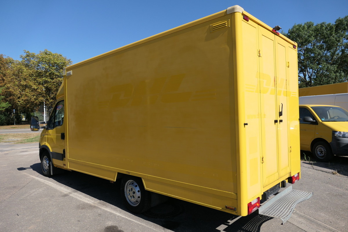 IVECO Daily 35 S11 C30C AUTOMATIK KAMERA Regale LUFT D - Furgons ar slēgtā virsbūve: foto 4 IVECO Daily 35 S11 C30C AUTOMATIK KAMERA Regale LUFT D - Furgons ar slēgtā virsbūve: foto 4