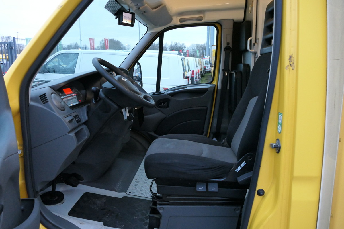 IVECO Daily 35 S11 C30C AUTOMATIK KAMERA Regale LUFT D - Furgons ar slēgtā virsbūve: foto 5 IVECO Daily 35 S11 C30C AUTOMATIK KAMERA Regale LUFT D - Furgons ar slēgtā virsbūve: foto 5