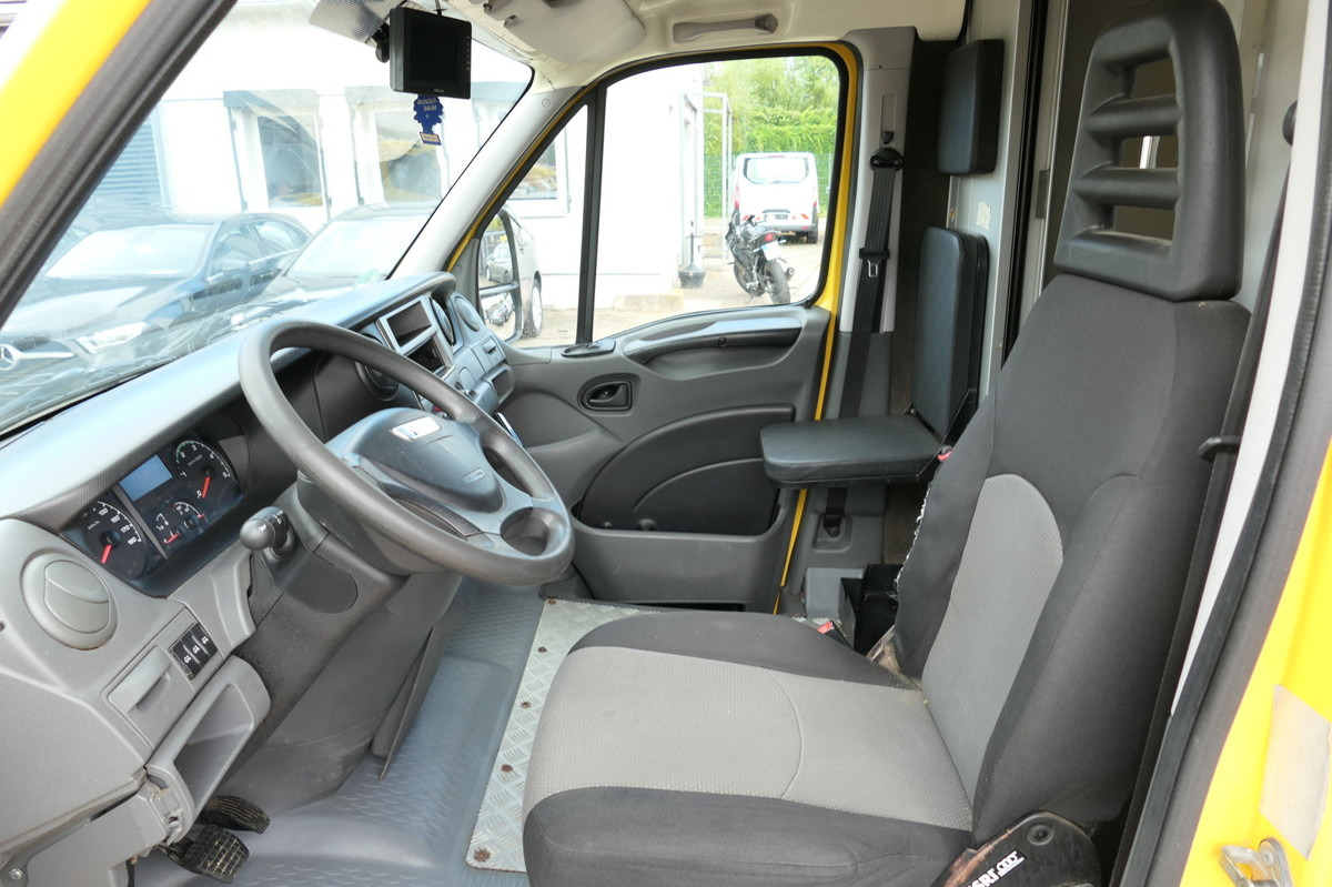 Furgons ar slēgtā virsbūve IVECO Daily 35 S11 C30C AUTOMATIK Regale LUFT - EURO 5: foto 6