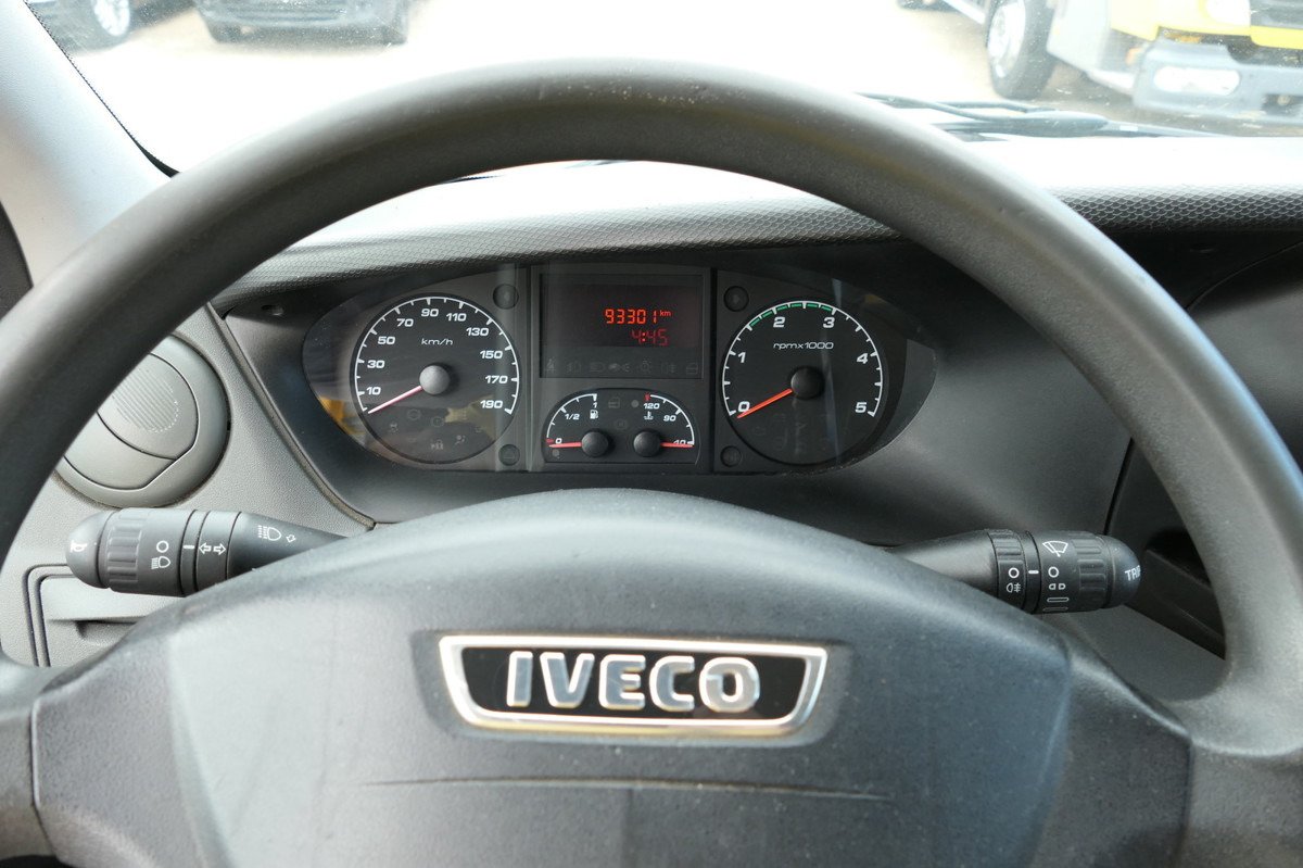 Furgons ar slēgtā virsbūve IVECO Daily 35 S11 C30C AUTOMATIK Regale LUFT - EURO 5: foto 8