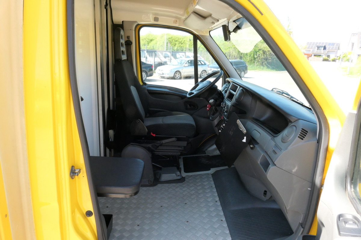 IVECO Daily 35 S11 KURZ C30C AUTOMATIK KAMERA Regale L - Furgons ar slēgtā virsbūve: foto 5 IVECO Daily 35 S11 KURZ C30C AUTOMATIK KAMERA Regale L - Furgons ar slēgtā virsbūve: foto 5