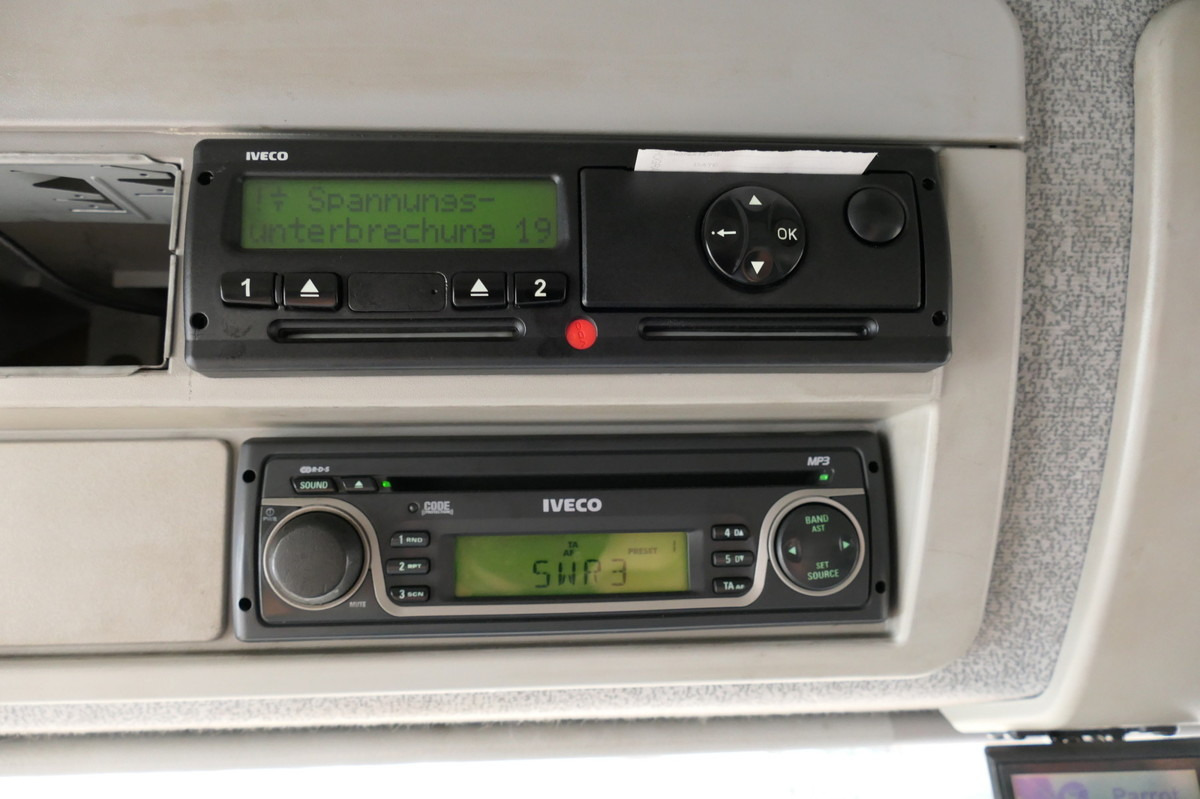 Kravas automašīna ar slēgto virsbūvi IVECO EuroCargo ML 120 E28/P AHK LBW Koffer 7,00x2,44x: foto 12 Kravas automašīna ar slēgto virsbūvi IVECO EuroCargo ML 120 E28/P AHK LBW Koffer 7,00x2,44x: foto 12