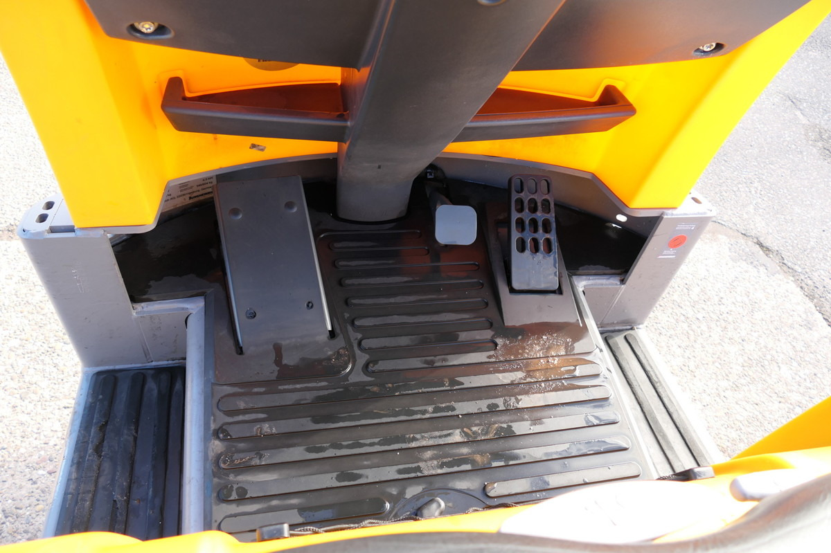 Noliktavas vilcējs JUNGHEINRICH EZS 570 Schlepper: foto 7