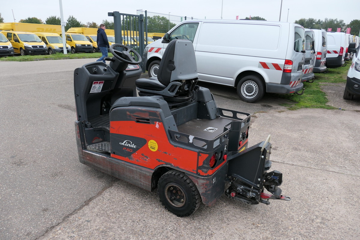 LINDE P 60 Z Schlepper Batterie 33/2019 - Noliktavas vilcējs: foto 3 LINDE P 60 Z Schlepper Batterie 33/2019 - Noliktavas vilcējs: foto 3