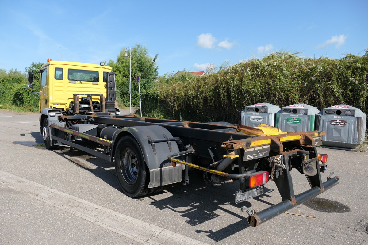 MAN TGM 18.290 LLLC Umsetzfahrzeug KLIMA AHK - Konteineru vedējs/ Kravas automašīna ar noņemamā virsbūve: foto 5 MAN TGM 18.290 LLLC Umsetzfahrzeug KLIMA AHK - Konteineru vedējs/ Kravas automašīna ar noņemamā virsbūve: foto 5