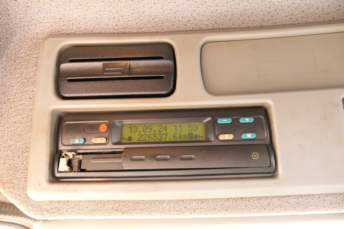 MERCEDES-BENZ 1828 AK Kran Axor-R Atlas 85.2 Kipper Winterdien līzingu MERCEDES-BENZ 1828 AK Kran Axor-R Atlas 85.2 Kipper Winterdien: foto 15