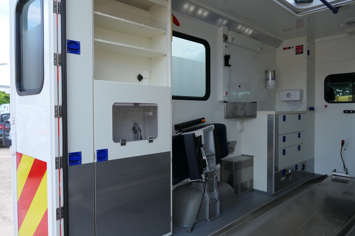 MERCEDES-BENZ 319 Sprinter 6-Zylinder Rettungswagen  Strobel līzingu MERCEDES-BENZ 319 Sprinter 6-Zylinder Rettungswagen  Strobel: foto 14 MERCEDES-BENZ 319 Sprinter 6-Zylinder Rettungswagen  Strobel līzingu MERCEDES-BENZ 319 Sprinter 6-Zylinder Rettungswagen  Strobel: foto 14