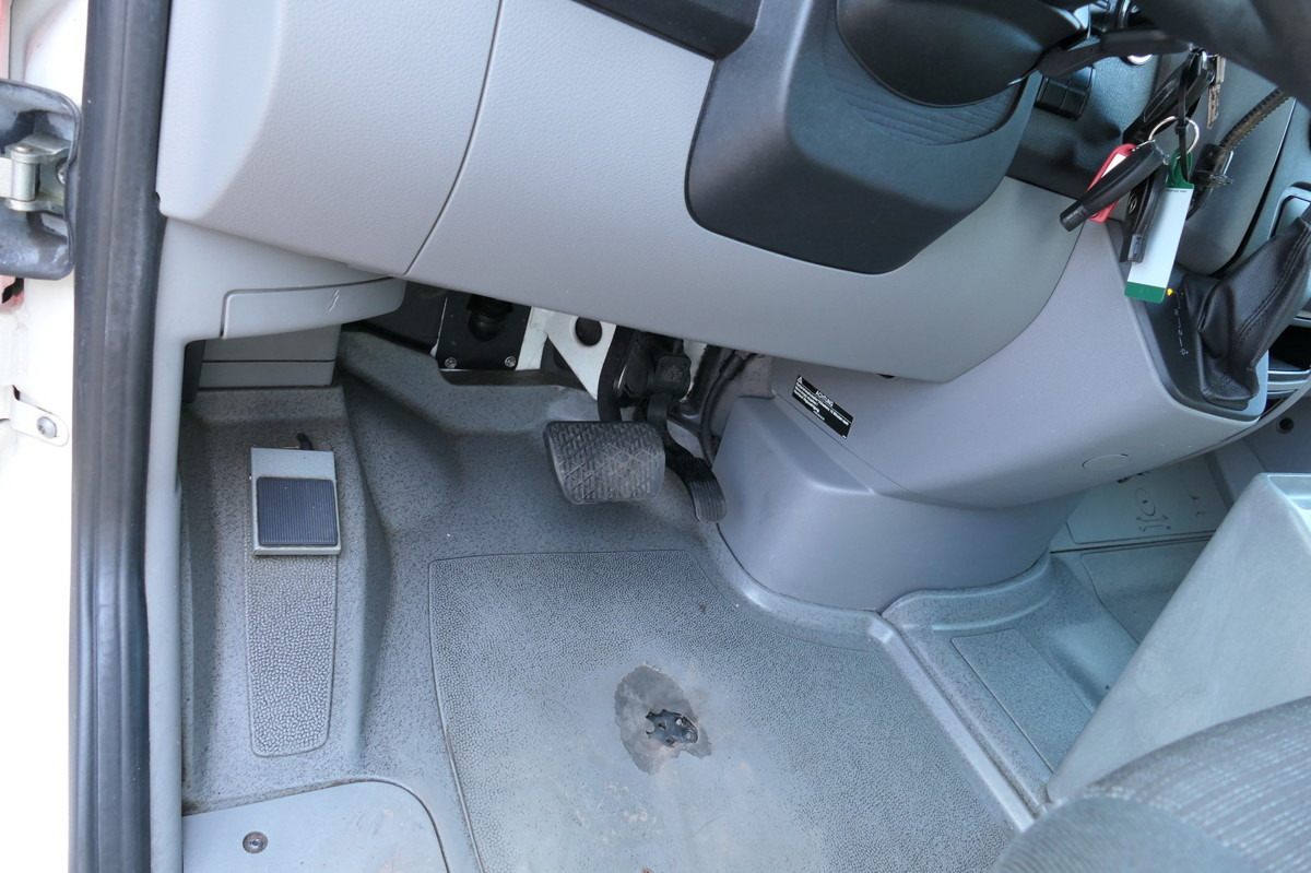 MERCEDES-BENZ 319 Sprinter 6-Zylinder Rettungswagen  Strobel līzingu MERCEDES-BENZ 319 Sprinter 6-Zylinder Rettungswagen  Strobel: foto 16 MERCEDES-BENZ 319 Sprinter 6-Zylinder Rettungswagen  Strobel līzingu MERCEDES-BENZ 319 Sprinter 6-Zylinder Rettungswagen  Strobel: foto 16