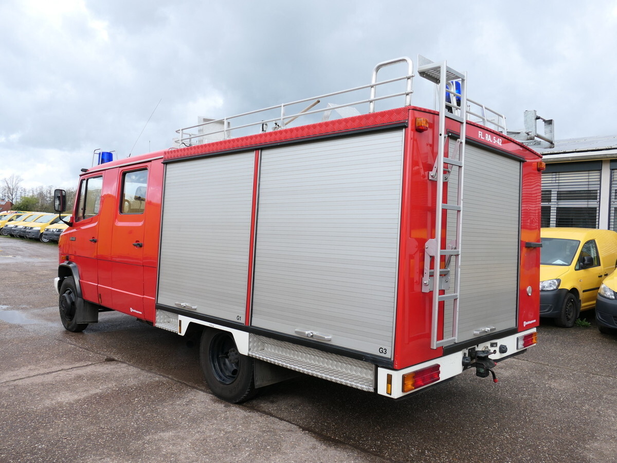 MERCEDES-BENZ 814 D LF 8/6 DoKa AHK Löschwassertank 600L Schli - Ātrās palīdzības mašīna: foto 4 MERCEDES-BENZ 814 D LF 8/6 DoKa AHK Löschwassertank 600L Schli - Ātrās palīdzības mašīna: foto 4