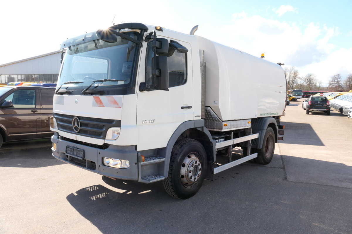 MERCEDES-BENZ Atego 1518 LKO 4x2 - Ielu tīrīšanas mašīna: foto 2 MERCEDES-BENZ Atego 1518 LKO 4x2 - Ielu tīrīšanas mašīna: foto 2