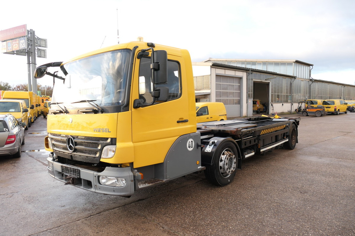 MERCEDES-BENZ KAMAG WBH 25 Wiesel Terberg Umsetzfahrz. Sattelk - Konteineru vedējs/ Kravas automašīna ar noņemamā virsbūve: foto 4 MERCEDES-BENZ KAMAG WBH 25 Wiesel Terberg Umsetzfahrz. Sattelk - Konteineru vedējs/ Kravas automašīna ar noņemamā virsbūve: foto 4