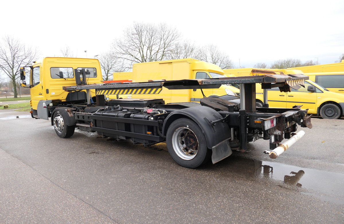 MERCEDES-BENZ KAMAG WBH 25 Wiesel Terberg Umsetzfahrz. Sattelk - Konteineru vedējs/ Kravas automašīna ar noņemamā virsbūve: foto 2 MERCEDES-BENZ KAMAG WBH 25 Wiesel Terberg Umsetzfahrz. Sattelk - Konteineru vedējs/ Kravas automašīna ar noņemamā virsbūve: foto 2
