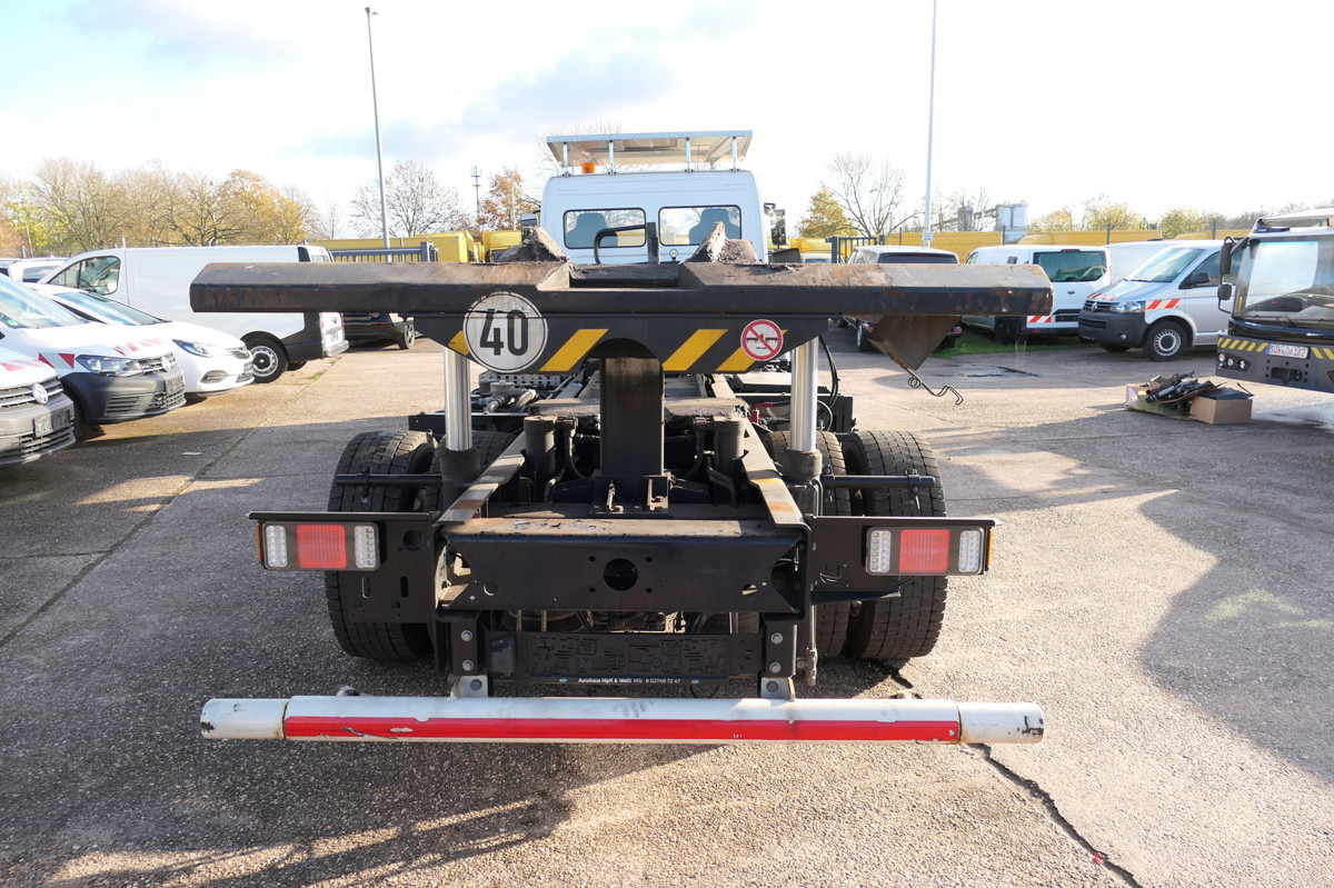 MERCEDES-BENZ Kamag Wiesel WBH 25 E4-D - Konteineru vedējs/ Kravas automašīna ar noņemamā virsbūve: foto 3 MERCEDES-BENZ Kamag Wiesel WBH 25 E4-D - Konteineru vedējs/ Kravas automašīna ar noņemamā virsbūve: foto 3